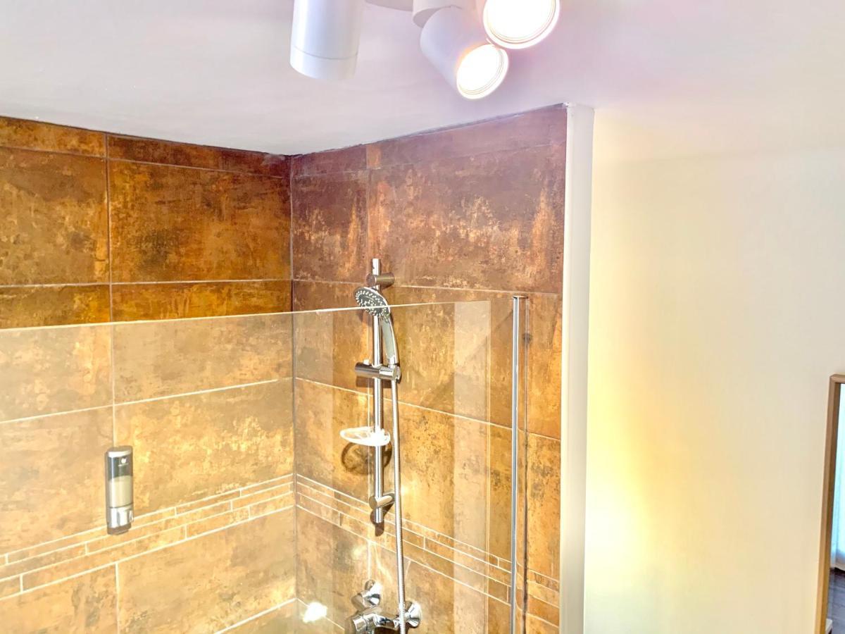 Rose Appartement Маноск Экстерьер фото